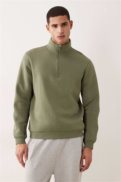 Свитшот Essentials с полузастежкой-молнией артикул 153053148