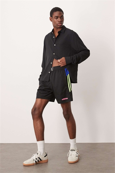 Летние футбольные шорты артикул 141795721