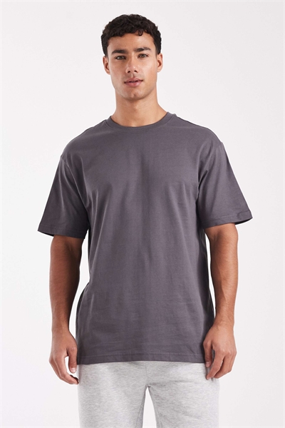 Футболка свободного кроя артикул 148971260