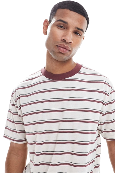 Футболка свободного кроя артикул 143050812