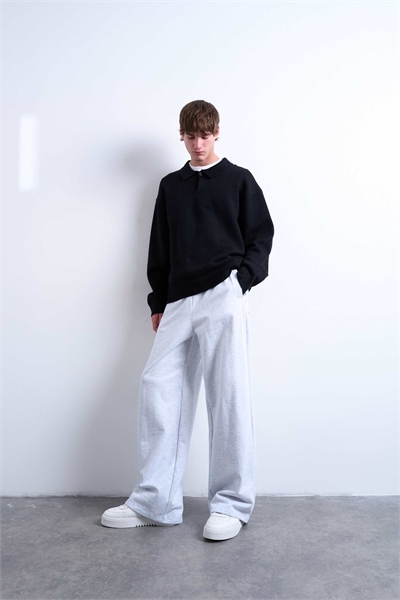 Джоггеры свободного кроя с прямыми брючинами артикул 148607343