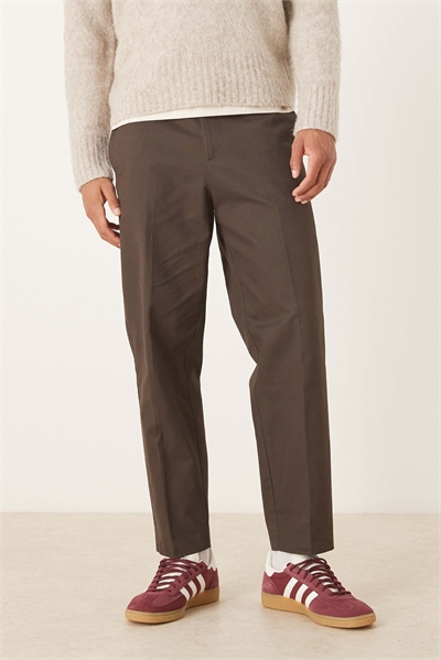 Брюки свободного кроя с зауженными штанинами из 100% хлопка артикул 151524290