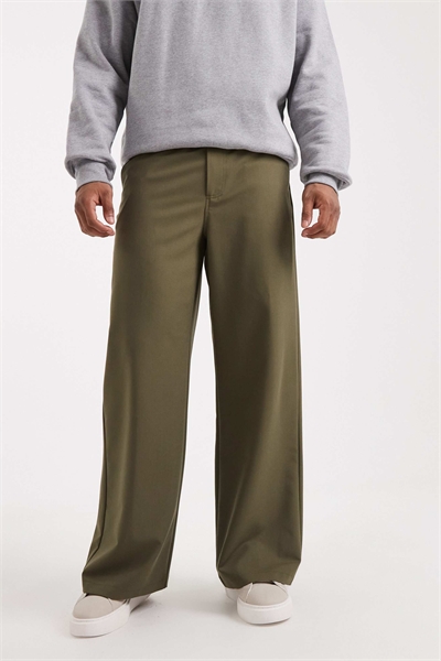 Брюки свободного кроя артикул 147017596