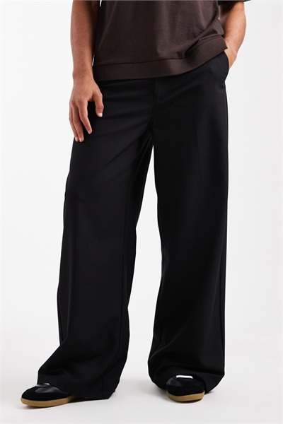 Брюки свободного кроя артикул 147017595