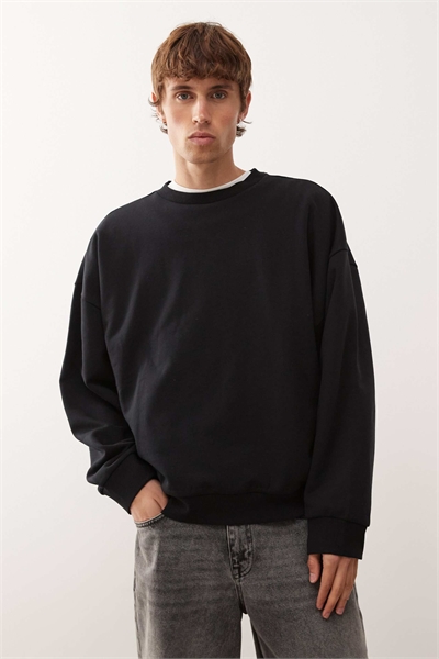 Свитшот Essentials прямого кроя свободного покроя артикул 148516864