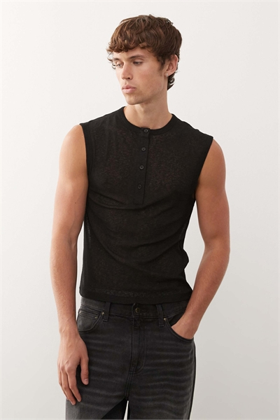 Черная майка с воротником-хенли на пуговицах артикул 147996187