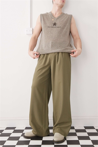 Свободные брюки с широкими брючинами цвета хаки артикул 141503083