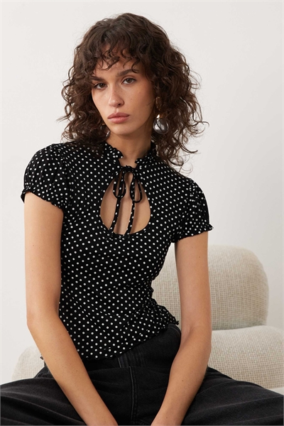 Топ с рукавами-крылышками и вырезом в виде замочной скважины, черный в горошек артикул 156282645