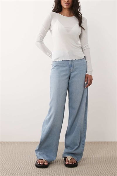 Джинсы с широкими брючинами в токийском стиле артикул 154841156