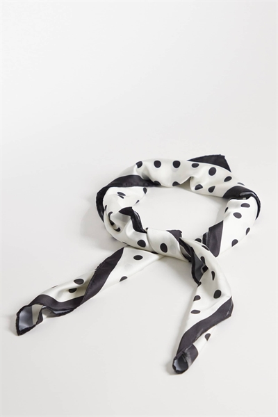 Эксклюзивный атласный шарф артикул 154764151