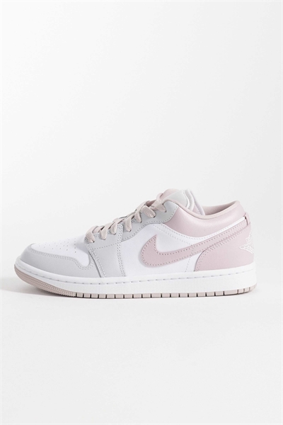 Кроссовки Nike Air Jordan 1 Low артикул 149997368