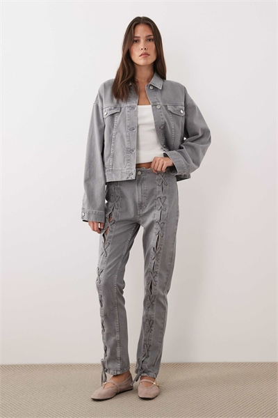 Прямые джинсы в стиле 90-х артикул 153754279