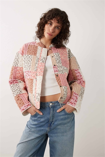 Стеганая куртка прямого кроя артикул 153115973