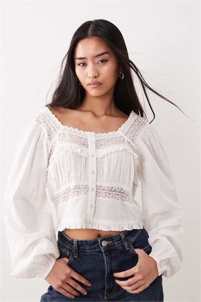 Топ «Лола» с кружевной вставкой артикул 154033262