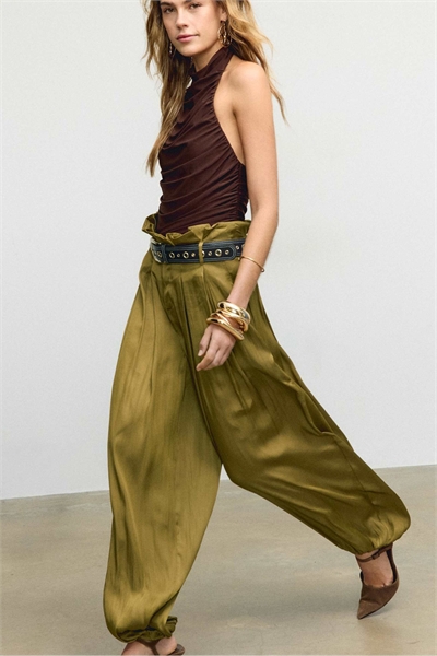 Брюки-саруэль из сатина с ремнем артикул 156369051