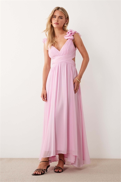 Платье средней длины с рюшами на плечах, розового цвета артикул 153280456