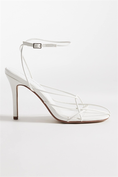 Сандалии на каблуке с ремешками в стиле «калико» артикул 154630288