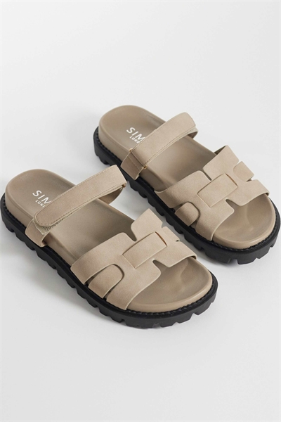 Сандалии-слайдеры Simmi London Adelle на толстой подошве артикул 154231260