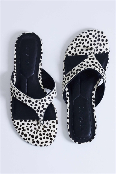 Босоножки Sisi на плоской подошве артикул 153322891