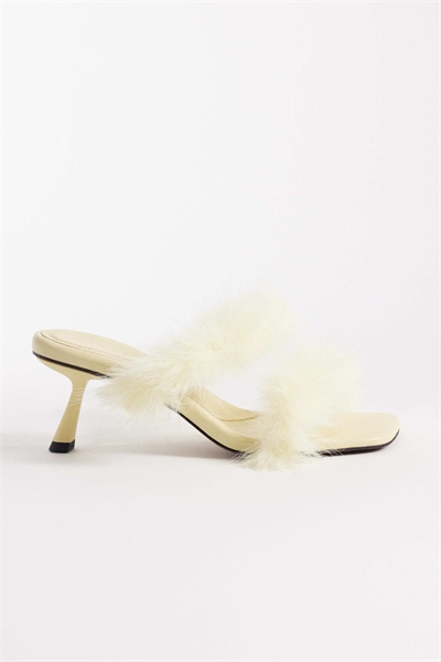 Минималистичные туфли-муле из искусственного меха Hercules на среднем каблуке, цвет лимонный артикул 154235316