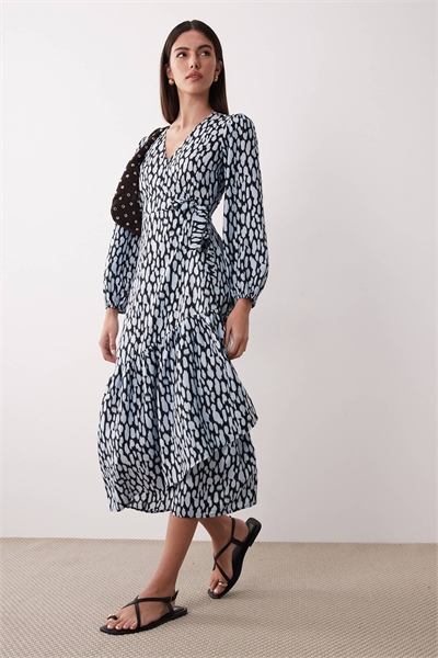 Платье с длинными рукавами и завязками артикул 153720166