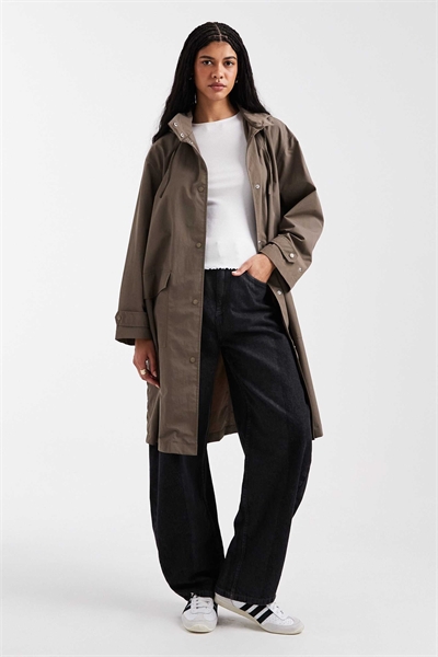 Водоотталкивающий патрон на пальто артикул 152154863