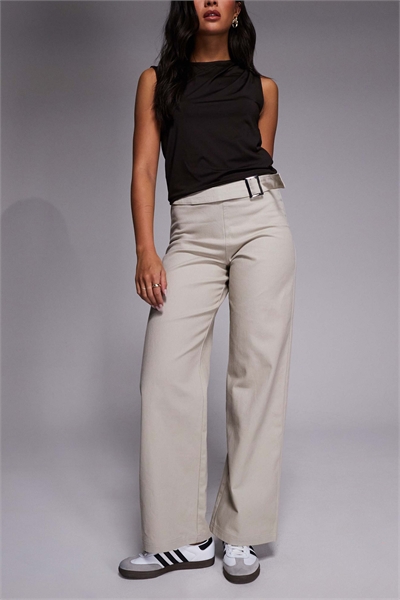 Брюки с широкими брючинами из эксклюзивного хлопкового денима с металлическими элементами на поясе артикул 153018092