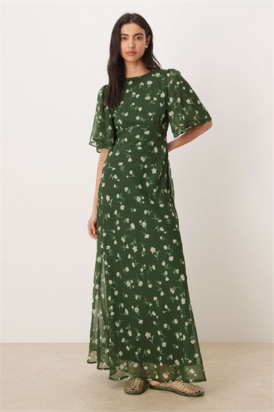 Платье средней длины с воланами на рукавах артикул 153720165