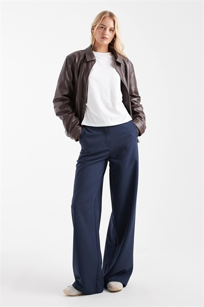 Высокие брюки с прямыми брючинами свободного кроя артикул 150529258