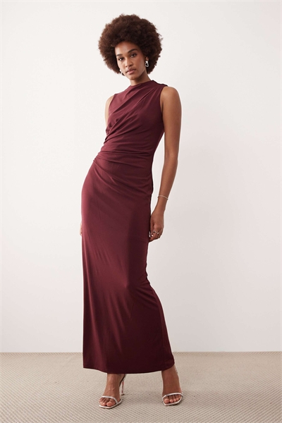 Макси-платье с рюшами артикул 151090978