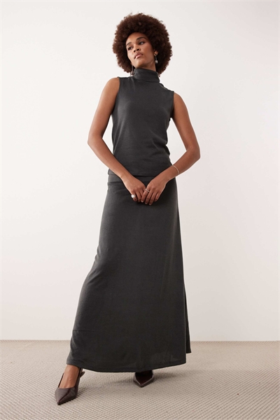 Комплект из топа с высоким воротником и брюк темно-серого цвета артикул 151091675