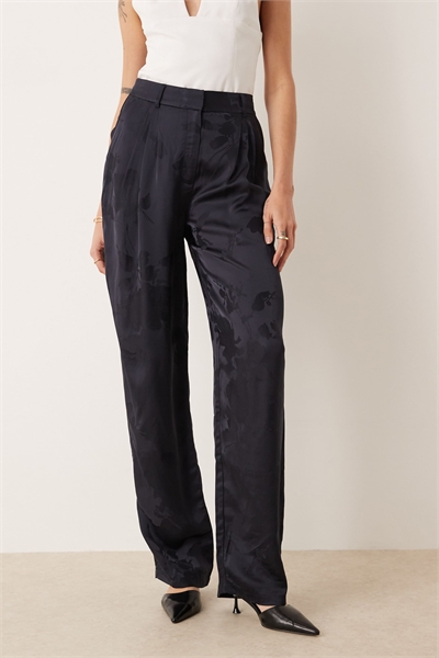 Высокие брюки из атласного жаккарда с прямыми брючинами и завышенной талией артикул 150830024