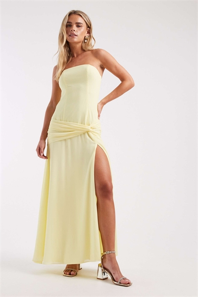 Макси-платье для подружки невесты из шифона с бандо, закрученным элементом и разрезом на бедре артикул 153113516