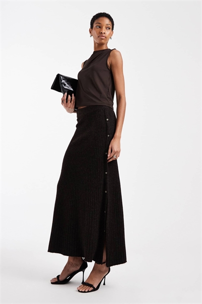 Средней длины юбка из ребристого трикотажа с застежкой на пуговицы сбоку артикул 150747218