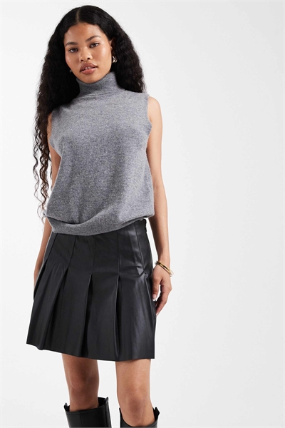 Мини-юбка из полиуретана с плиссировкой артикул 151092307