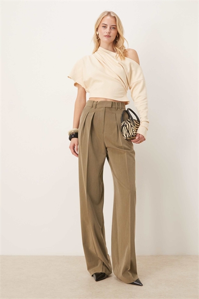 Высокие брюки с широкими брючинами и складками артикул 149859076