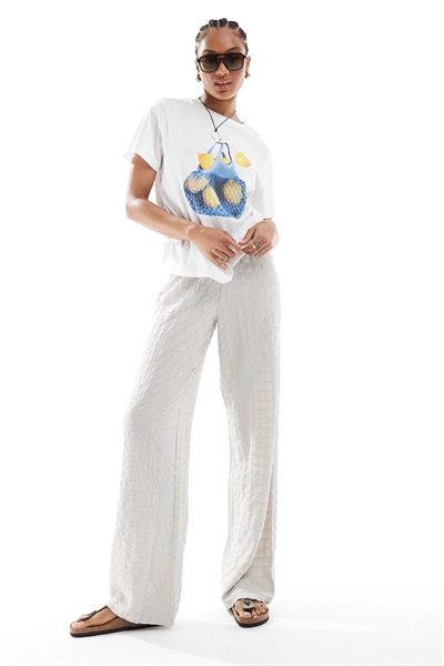 Брюки с широкими брючинами из ткани «сирсакер» артикул 140462339