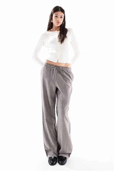 Брюки с широкими брючинами в тонкую полоску артикул 149658417