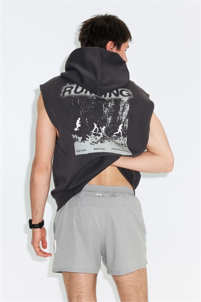 Спортивная толстовка без рукавов с DryMove™ артикул 1314814003