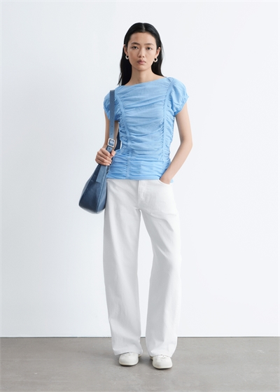 Топ с рукавами-крылышками и рюшами артикул 1326096003