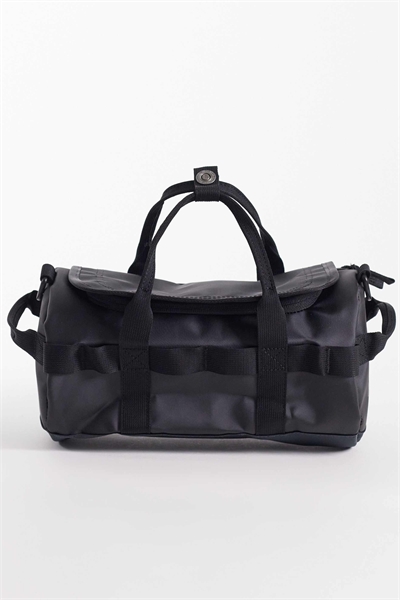 Сумка-дуффл Base Camp через плечо артикул 154607219