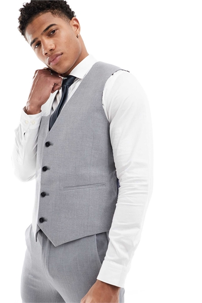 Жилет к стройному костюму артикул 130464017