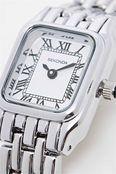 Женские аналоговые часы Monica с прямоугольным корпусом из серебряного сплава, браслетом из серебряного сплава и белым циферблатом артикул 119875919