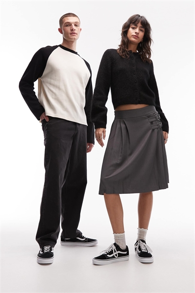 Классические кроссовки в стиле олдскул артикул 117628392