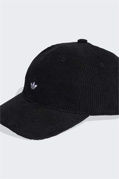 Бейсболка из вельвета артикул 155517625