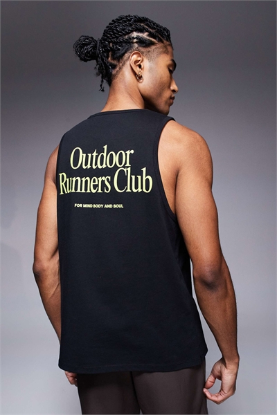 Хлопковая майка Outdoor Runner с принтом на спине и быстрой сушкой, черного цвета артикул 146137151