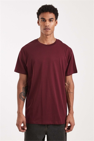 Футболка свободного кроя с круглым вырезом артикул 152194153