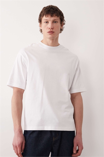 Футболка из плотной ткани артикул 150597511