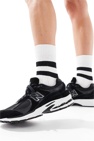 Тренеры 2002 года артикул 121833998