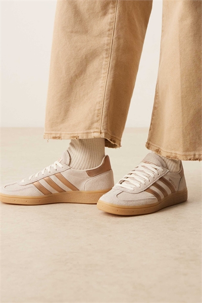 Специалисты по гандболу артикул 147259221